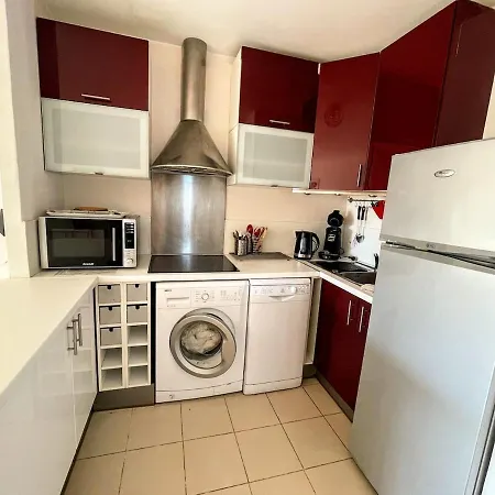 Serenity Yourhosthelper Apartament *