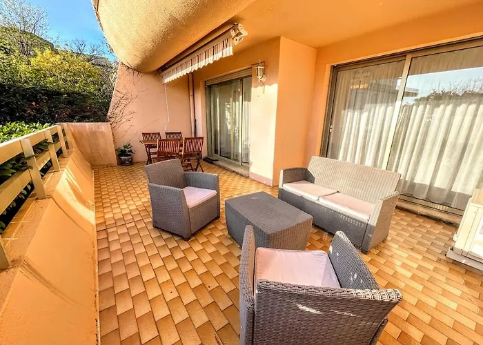 Serenity Yourhosthelper *